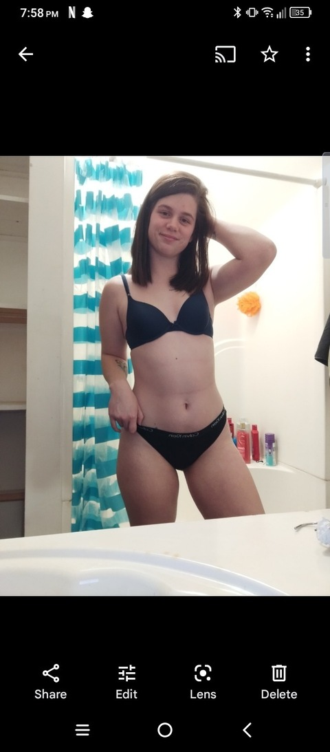 u242686681 OnlyFans Leak (49 Photos and 7 Videos) 

 picture 2