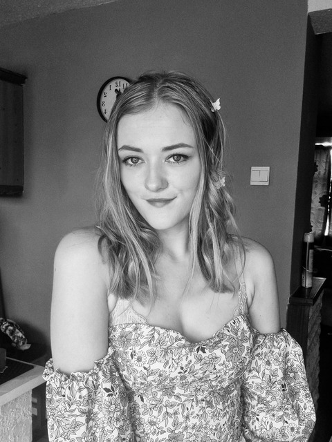 View Lauren Jane (u243176904) OnlyFans 7 Photos and 1 Videos leaks 

 picture 2