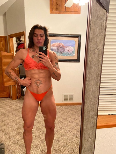 View u244061570 (Muscle Queen84) OnlyFans 71 Photos and 45 Videos leaked 

 picture 2