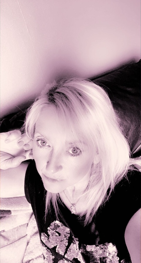 View u253107479 (Shirls) OnlyFans 36 Photos and 43 Videos leaks 

 picture 2