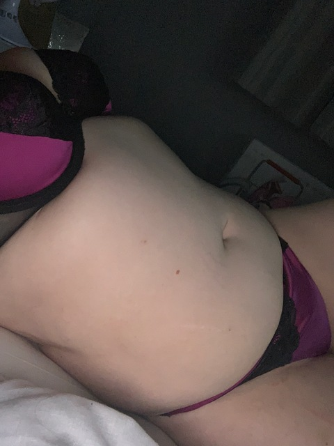 u256972320 (Mylf (mum you’ll like to f***)) OnlyFans Leaked Videos and Pictures 

 picture 2