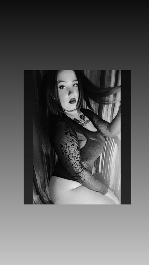 u257636013 (Mimibad) OnlyFans content 

 picture 2