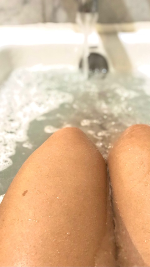 u261809140 (Miranda Goodwin) free OnlyFans Leaked Pictures and Videos 

 picture 2