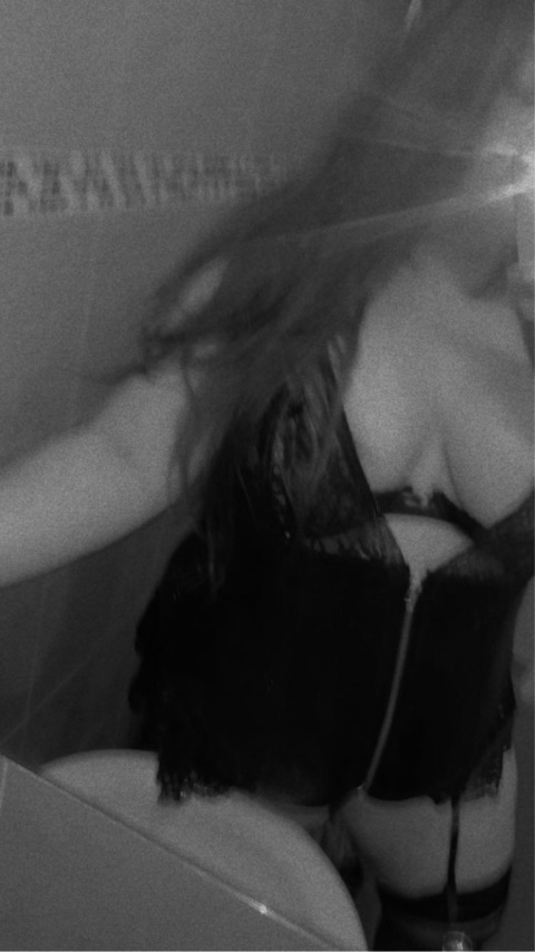 u266181575 OnlyFans Leaks 

 picture 2