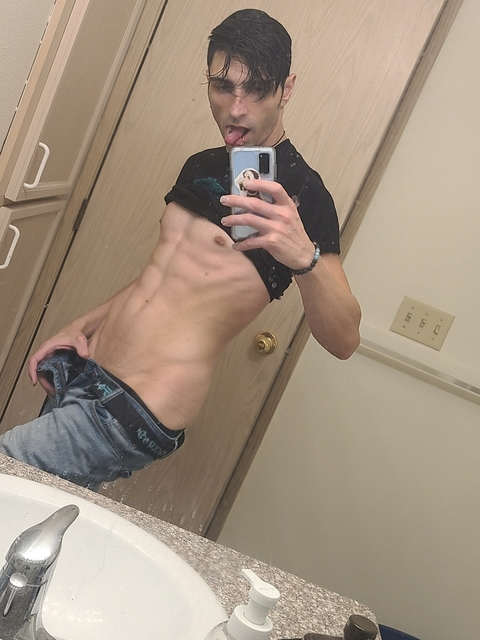 View Luca (u27160816) OnlyFans 129 Photos and 50 Videos leaked 

 picture 2