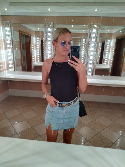 u273287847 OnlyFans Leak (0 Photos and 0 Videos) 

 picture 2