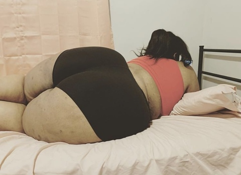 u56859755 OnlyFans Leak (20 Photos and 20 Videos) 

 picture 2
