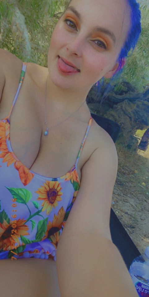 Download u62779049 OnlyFans content for free 

 picture 2