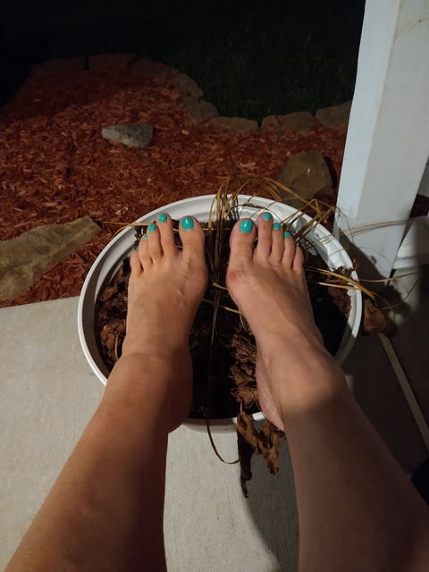 u74513640 OnlyFans Leak (8 Photos and 2 Videos) 

 picture 2