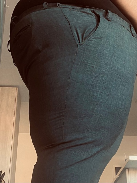 Download u82603736 OnlyFans content for free 

 picture 2