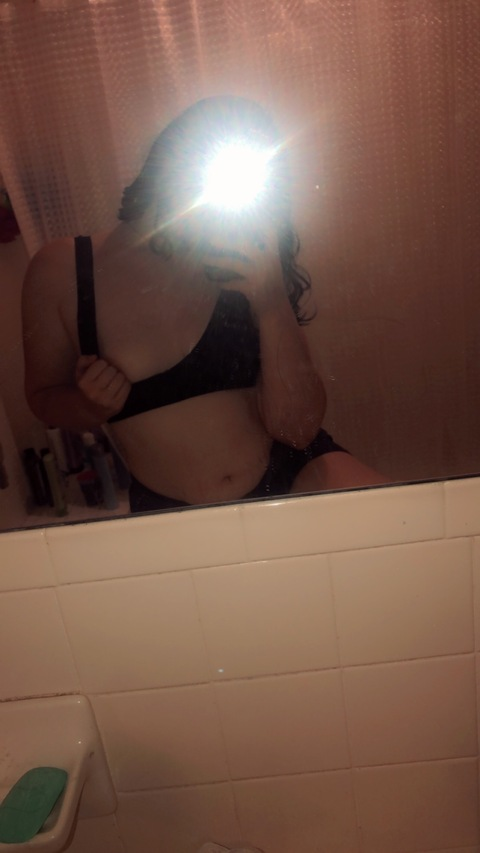 View Baddie❤️ (u83534977) OnlyFans 16 Photos and 3 Videos leaks 

 picture 2