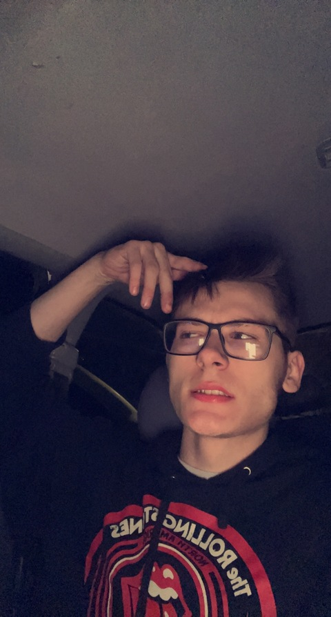 Onlyfans free u86087379 

 picture 2