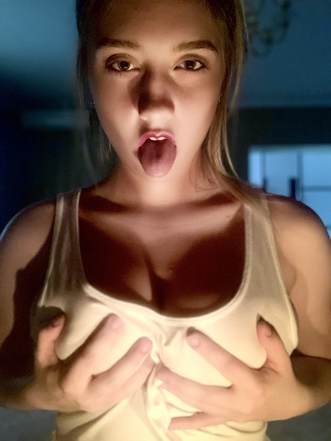 Get Free access to @ubelle_pecheresse (Alex) Leaked OnlyFans 

 picture 2