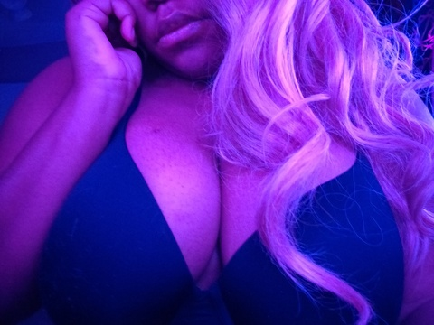 uhlemmegetthatbread OnlyFans Leak (22 Photos and 3 Videos) 

 picture 2