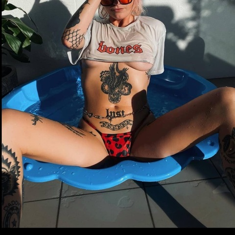 @ultravioletstarr leaks Onlyfans videos and photos free 

 picture 2