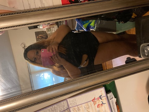 uluvluccie OnlyFans Leaked 

 picture 2