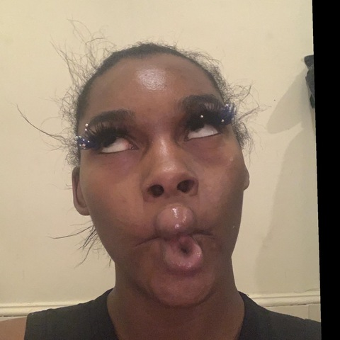 uneedmiaa (uneedmia) OnlyFans Leaked Content 

 picture 2