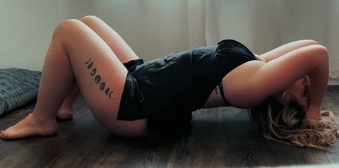ur1iababe (Your IA Babe) OnlyFans Leaks 

 picture 2
