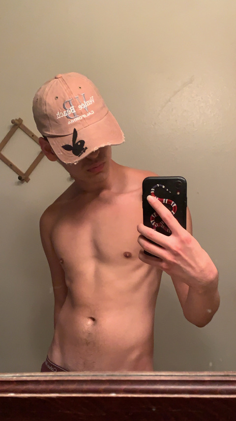 View urboyfriend22 OnlyFans content for free 

 picture 2