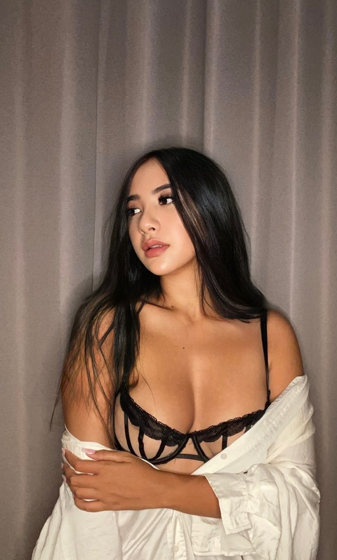 ursecretasiangffree OnlyFans Leaks 

 picture 2