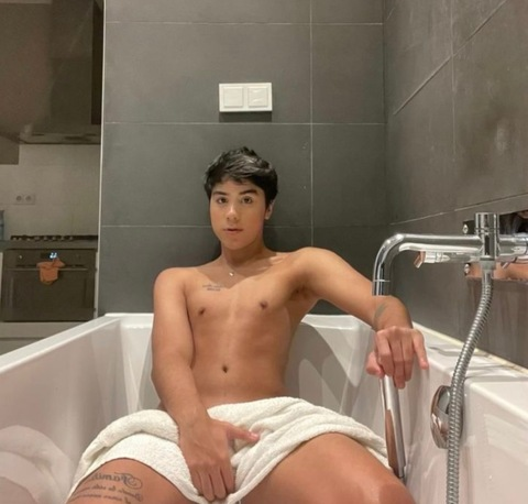 View Valentino (valentinoferrari01) OnlyFans 0 Photos and 0 Videos for free 

 picture 2