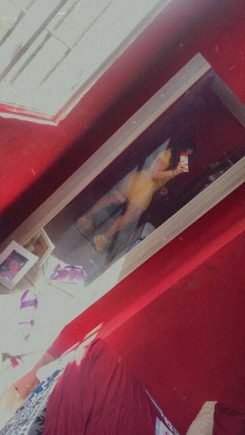 valeriacandila OnlyFans Leaked 

 picture 2