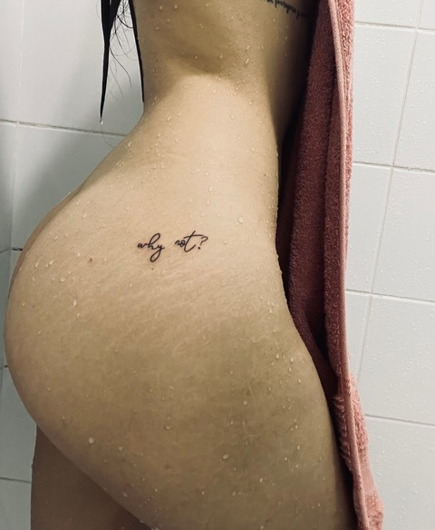 Onlyfans leaked valeriavcardona 

 picture 2