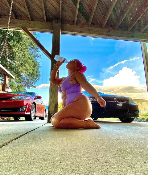 Onlyfans free content valthemommy 

 picture 2