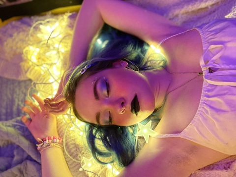 Onlyfans leak vampirekiss3s 

 picture 2