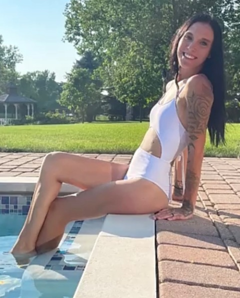 Download vanah2010 OnlyFans content for free 

 picture 2