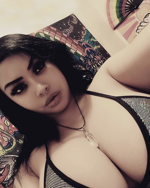 View Vanessa Fiore (vanessa_fiore) OnlyFans 15 Photos and 26 Videos leaks 

 picture 2