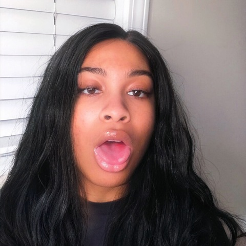 View vanessachanel007 (Vanessa chanel) OnlyFans 7 Photos and 2 Videos leaked 

 picture 2