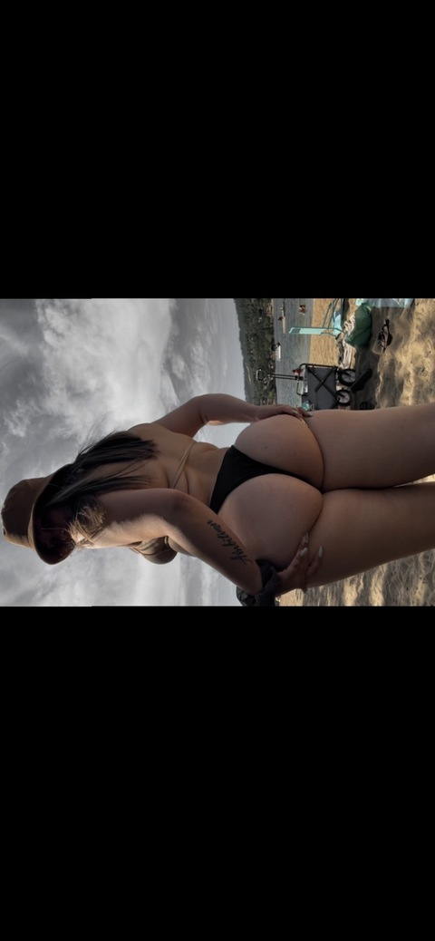 View veeayee23 OnlyFans videos and photos for free 

 picture 2