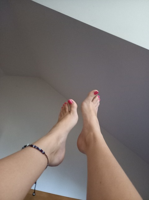 Download vegan-feet OnlyFans content free 

 picture 2