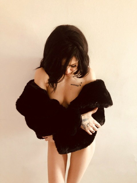 veletlense_nori OnlyFans Leaked Photos and Videos 

 picture 2