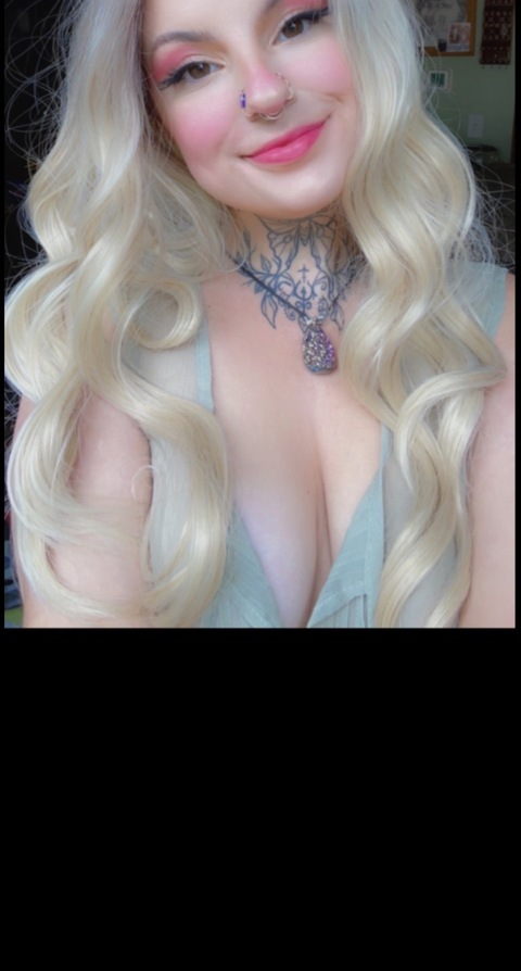 Onlyfans free content velvetxaura 

 picture 2