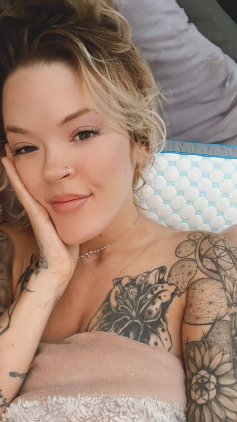 View venusskywalker OnlyFans content for free 

 picture 2