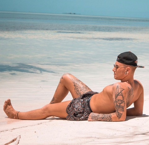 vequoss OnlyFans Leak (41 Photos and 13 Videos) 

 picture 2