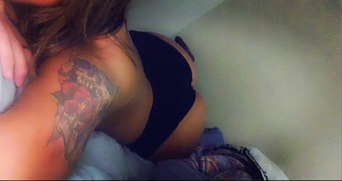 victoria-leigh OnlyFans Leak 

 picture 2