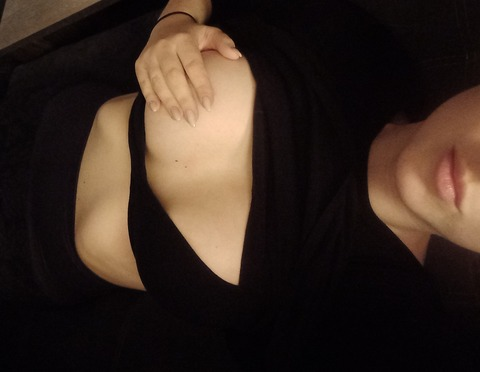 victoria.albert OnlyFans Leaked 

 picture 2