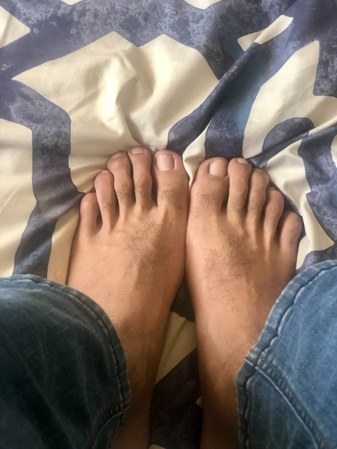vientoguia (Size 13 Foot Master) OnlyFans content 

 picture 2