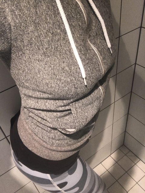 Download viivilambergxxx OnlyFans videos and photos for free 

 picture 2