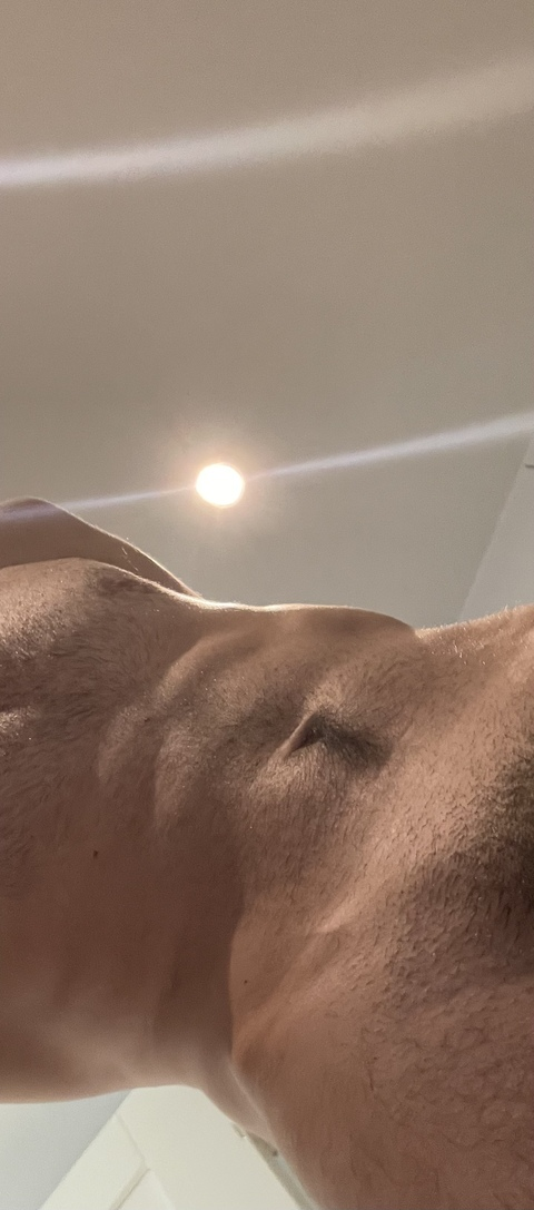 Free access to @vilakuti Leaks OnlyFans 

 picture 2