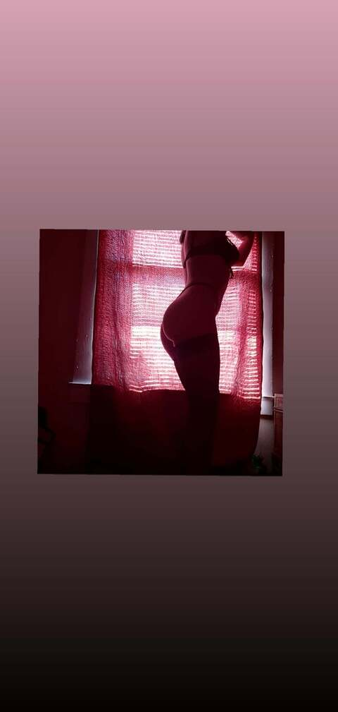 violett_xx (Violet Burgamot🤭💦) OnlyFans Leaked Content 

 picture 2