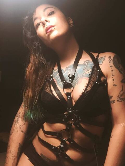 Free access to @vitriholyc_sgh Leaks OnlyFans 

 picture 2