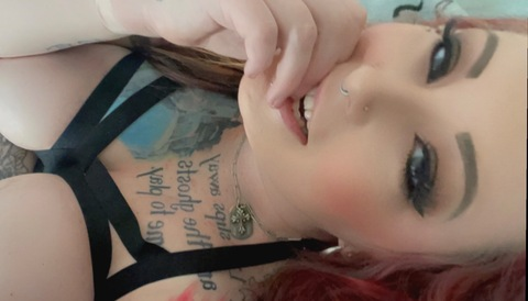 Onlyfans leaked vivvhartleigh 

 picture 2