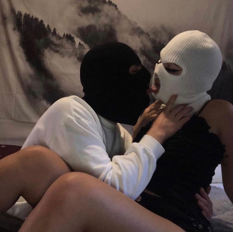 View vizzurpsbedroom OnlyFans content for free 

 picture 2