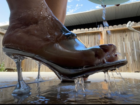 voluptuous_209_feet (@𝙫𝙤𝙡𝙪𝙥𝙩𝙪𝙤𝙪𝙨209𝙛𝙚𝙚𝙩) OnlyFans Leaked Content 

 picture 2