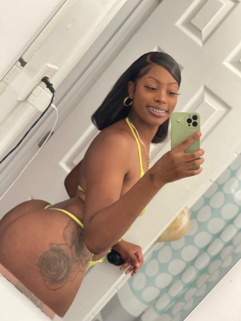 vonnabrazy OnlyFans Leaked (3 Photos and 5 Videos) 

 picture 2