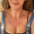 View voyeursara77 OnlyFans content for free 

 picture 1